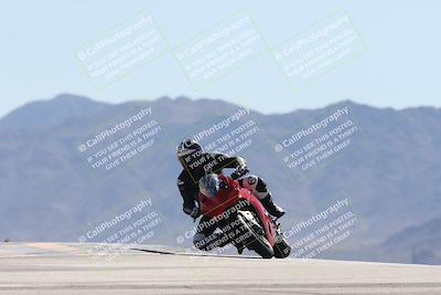 media/Oct-13-2025-Moto Forza (Mon) [[a66d839500]]/3-B Group/Session 4 (Turn 9)/
